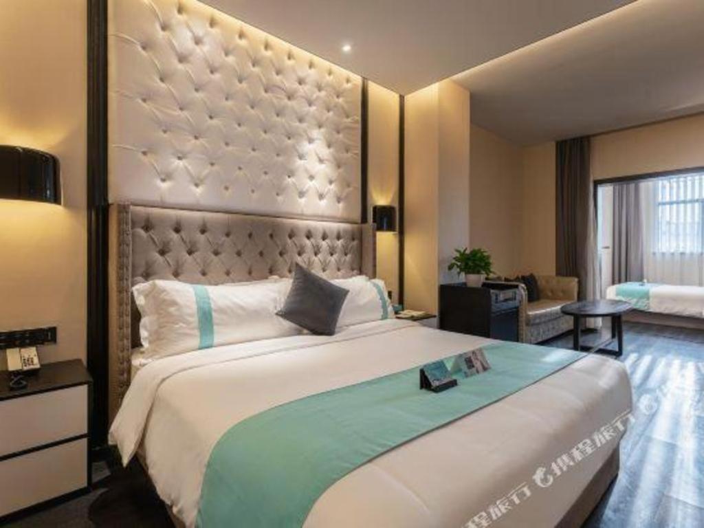 Xana Hotelle Shaghai Hongqiao Hub National Exhibition Center Qibao Lianming Road 3*
